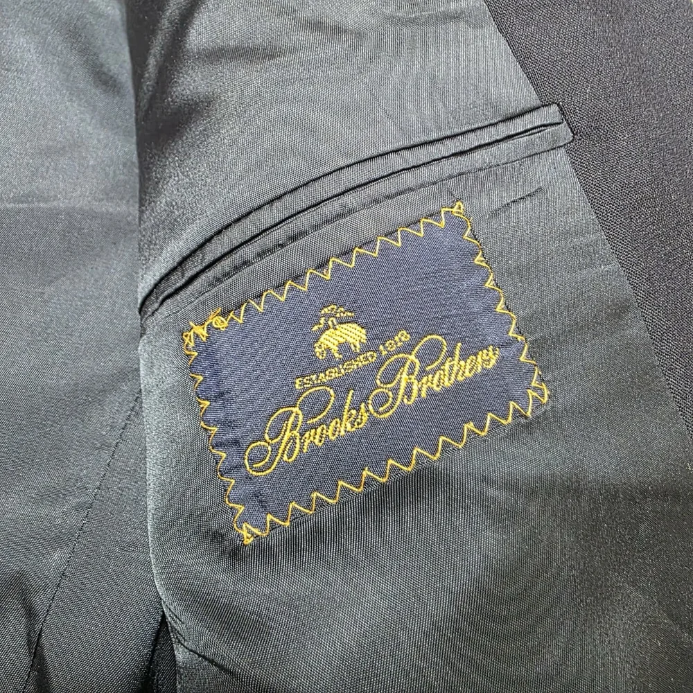Brooks Brothers Black Blazer Sport Coat Mens 43R Wool Made USA Classic 2 Button